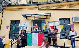 Covid, «I vaccini nel palasport o nel centro anziani»: ecco le soluzioni