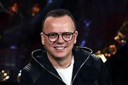 Gigi D'Alessio ritrova l'amore: con Denise love story a gonfie vele