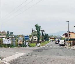 Ennesima tragedia sfiorata, incrocio pericoloso nel mirino: chiesta più sicurezza