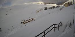 Neve a Campo Staffi, imbiancato il rifugio "Viperella": una primavera anomala