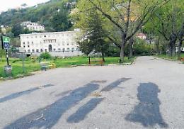 Atto vandalico alla villa: una 'rivalsa amorosa'? E' caccia ai responsabili