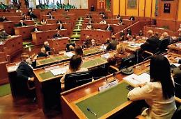 Nessun passo indietro: i membri dell'Ufficio di presidenza restano al loro posto