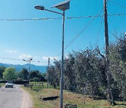 Villa Santo Stefano, lampioni fotovoltaici spenti: Sos in periferia
