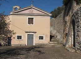 Alatri, la strada che porta alla chiesa di Portadini intitolata a Minnucci