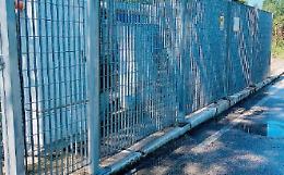 Cattivi odori, torna l'incubo "puzza" in zona Solfegna: residenti chiusi in casa