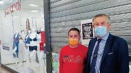 Negozi chiusi nei weekend: i centri commerciali protestano