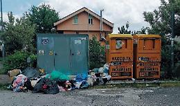 Sora, cassonetti gialli come discariche: vanno rimossi ma nessuno lo fa