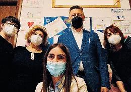 Violenza sulle donne, la sensibilizzazione inizia tra i banchi: i lavori degli alunni
