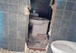 Ladri scatenati nella notte, sfondano pareti e muri: bar e tabaccheria svaligiati