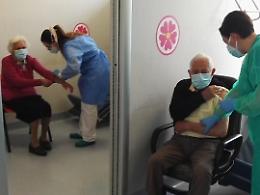 In autunno il fronte vaccinale sarà nelle farmacie: immunità di gregge ad agosto