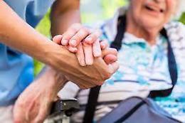 Caregiver: dalla Regione oltre 6 milioni per chi assiste i familiari
