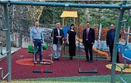 Castelnuovo, inaugurati il parco giochi e l'area Padre Pio