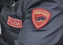 Botte e minacce alla madre: una terribile storia di violenza andata avanti per anni