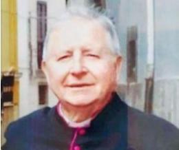 Morte Don Rosino, tre comunità in lutto: questa mattina i funerali