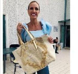 Ausonia, Annalisa Minetti e Diletta Leotta scelgono le borse di "Sottosopra"