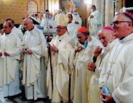 Cinquant'anni di sacerdozio del vescovo Lorenzo Loppa: comunità in festa