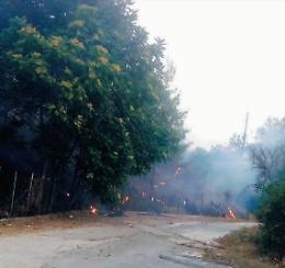 Incendi, territorio ostaggio delle fiamme: paura per l'ex discarica