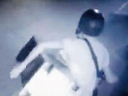 Singolare furto al ristorante: ladro di...palline immortalato dalle telecamere