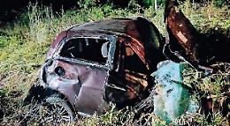 La serata al mare, l'incidente, il "volo" con l'auto. Poi il miracolo