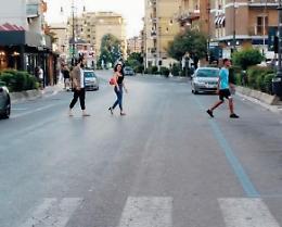 Troppo caldo...anche per le isole pedonali: blocco delle auto posticipato