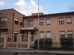 Bambina investita davanti la scuola: momenti di paura nella mattinata
