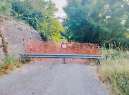 Villa Santo Stefano, strada provinciale chiusa per frana: cresce l'esasperazione