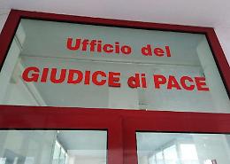Riceve una multa per le cinture, fa ricorso e vince: cosa è successo