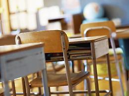Post elezioni amaro a scuola per materassi e aule non sanificate: tutti a casa