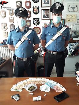 Cocaina e marijuana nascoste in una cassaforte murata: 51enne finisce in carcere