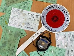 False immatricolazioni di ciclomotori d'epoca, maxi indagine: sette persone coinvolte