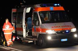 Sangue in strada, terribile incidente tra due auto: morte due ventenni