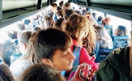 Doppia entrata a scuola, nuove corse per gli studenti: ecco percorsi e orari