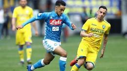 Rapina al calciatore del Napoli Ounas: il processo salta per gli impegni del giocatore
