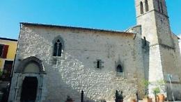 Raid sacrilego: va in chiesa e ruba crocifissi e candelabri, denunciato 61enne