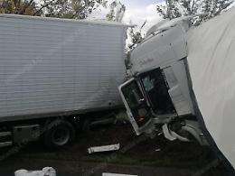 Incidente in A1, lavori in corso sulla carreggiata: traffico ancora paralizzato