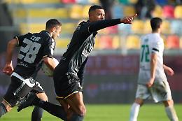Il Frosinone costretto a rimontare due volte