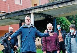Palazzine Ater, il degrado sotto la lente di "Striscia": inquilini esasperati