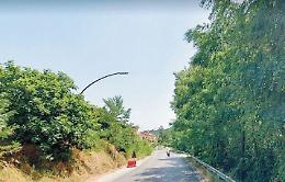 Strade al buio, disagi in diversi punti della città: monta la polemica
