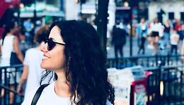 Precipita dal terrazzo durante un set fotografico: Francesca muore a soli 19 anni