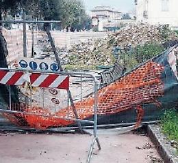 Cantiere al “Simoncelli”, allarme per la recinzione: è stata manomessa