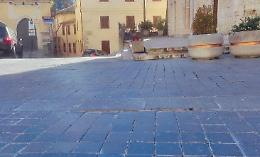 Pavimentazione sconnessa, ecco lavori per ripararla: al via i cantieri in centro