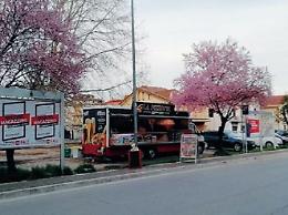 Svaligiati tre furgoni, ambulanti nel mirino dei ladri: tra rabbia e disperazione