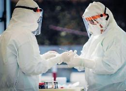Covid, impennata di casi e morti: il virus rischia di essere letale