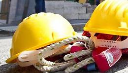 Sangue in cantiere, precipita da un ponteggio: muore operaio 43enne