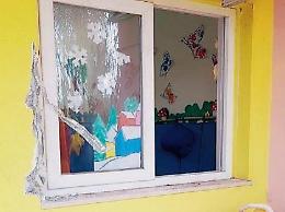 Nuovo raid vandalico all'asilo: furto e danni per 6mila euro