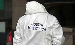 Orrore in casa: nasconde il cadavere della mamma nel baule, era morta da mesi