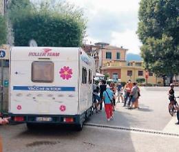 Vaccini in tour, domani un camper in piazza per vaccinarsi contro il Covid