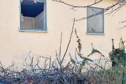 Degrado, il grido di Pontrinio: pericoli, giochi devastati, finestre e porte rotte