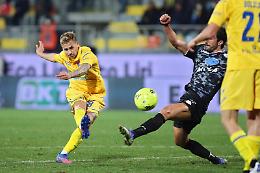 Il Frosinone va a sbattere sul muro del Como (1-2)