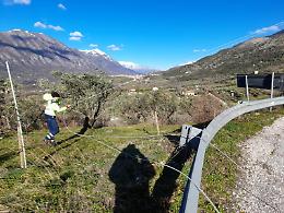 Forte vento nel sorano, primi disagi: cartelli divelti e danni ad un palo Telecom